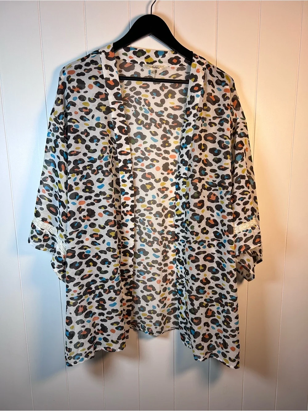 Andree by Unit Multicolor Leopard Print Kimono Cardigan Size Large